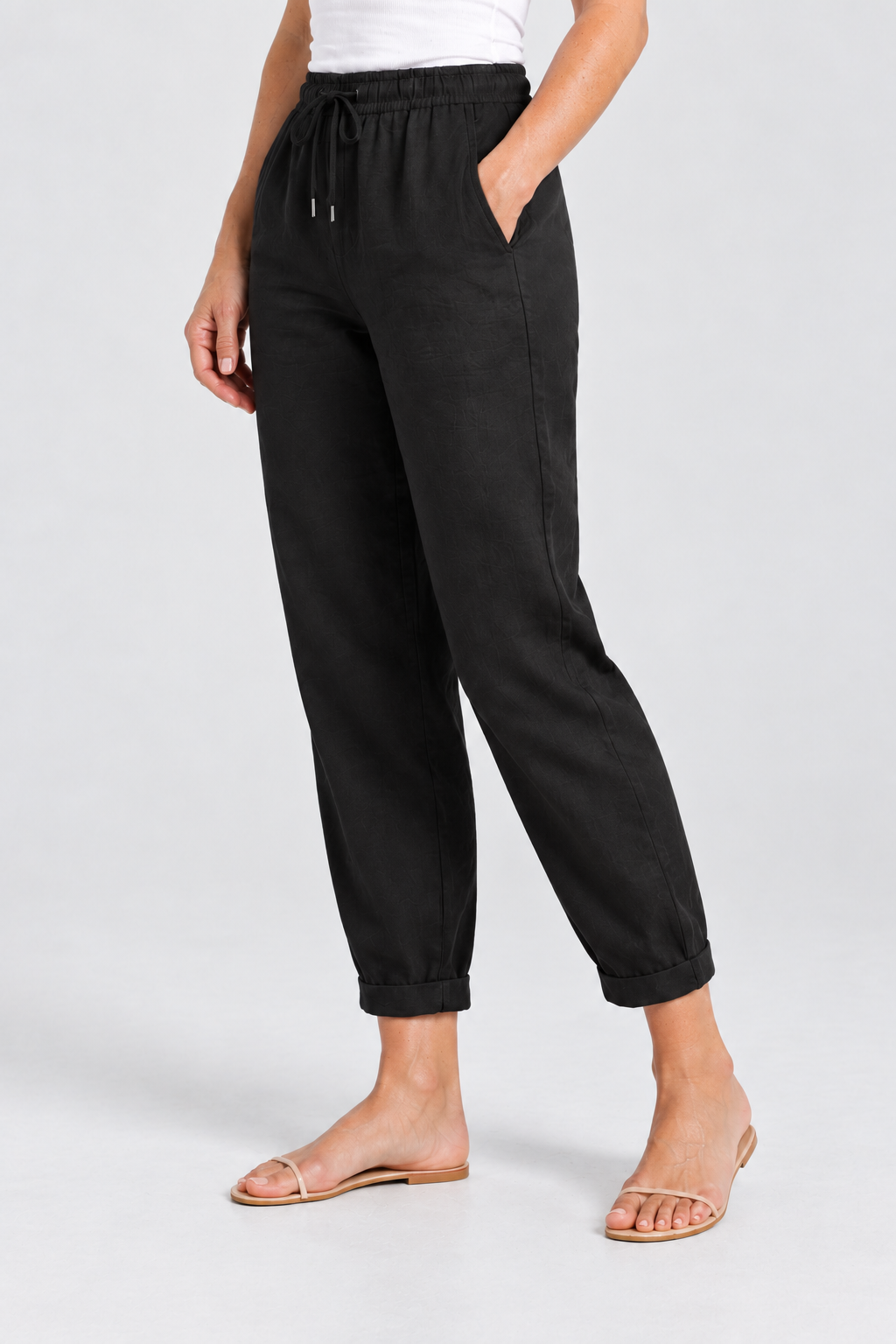 Noa Relaxed Linen Pants in Black, 45 degree view