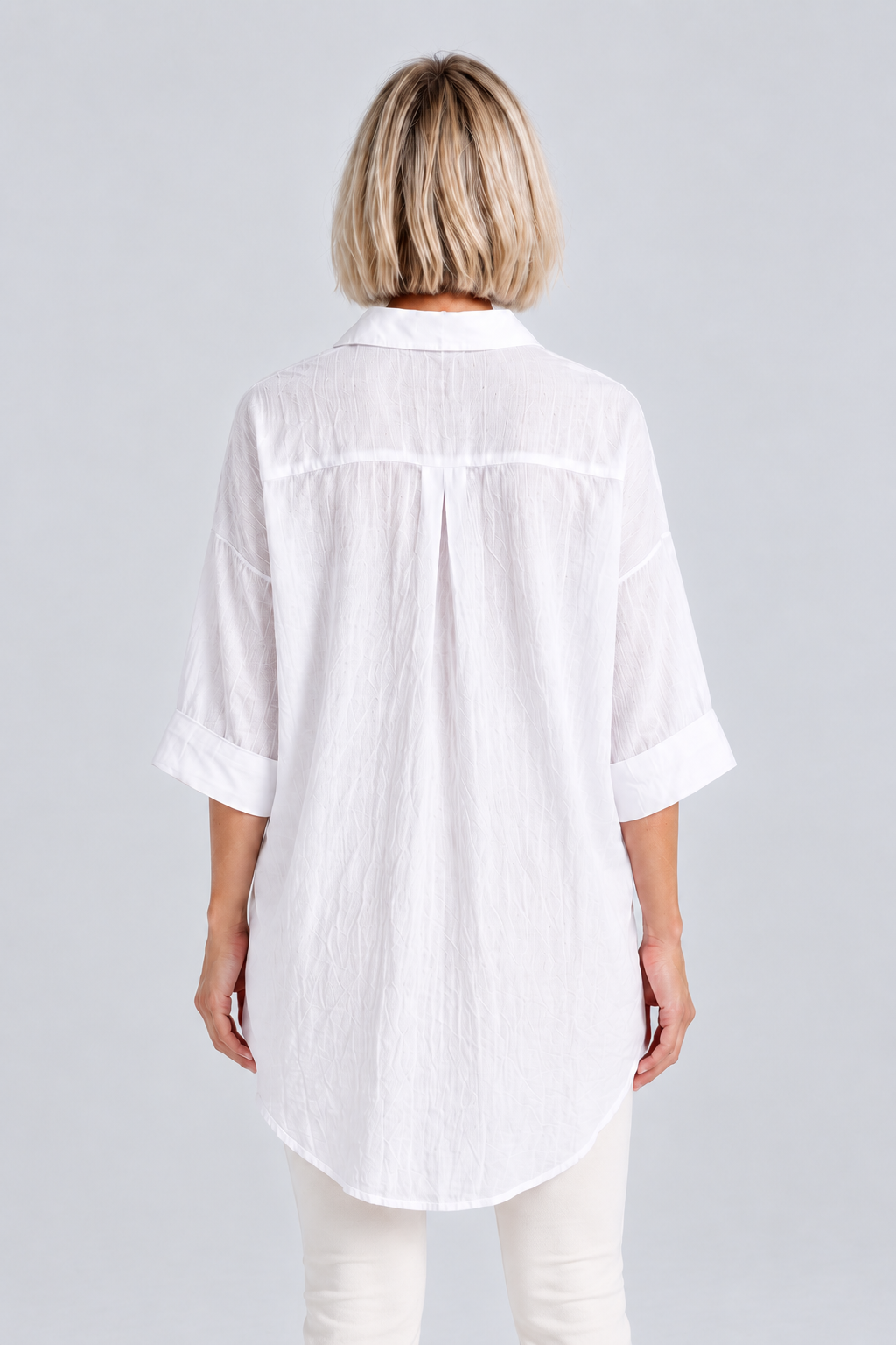 Sienna Relaxed Linen Shirt in White, back view